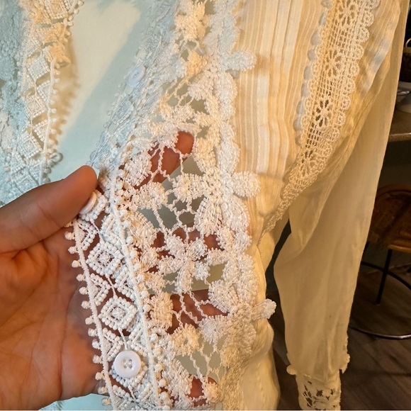 Spool 72 Goddess lace blouse - Picture 9 of 13